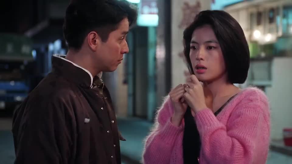 至尊计状元才:人衰起来真可怕,谭咏麟吃口面,都要变成落汤鸡