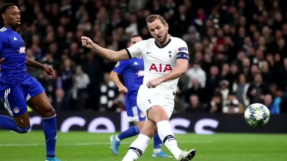 巨人卡里鹰爪功捏住凯恩的头,凯恩能否挣脱,完成逆转?