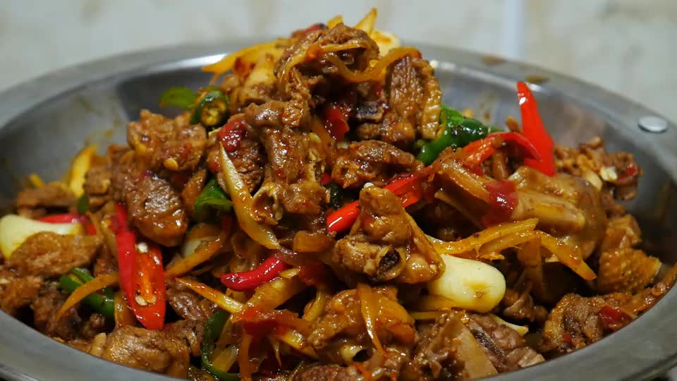 仔姜鸭怎么做才好吃?大厨教你家常做法,香辣好吃美味又下饭