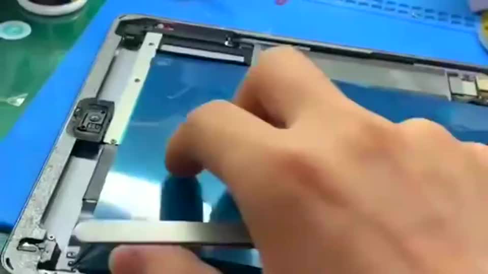 手机充电发热是不是电池坏了 8342-krpikqh0227806.jpg