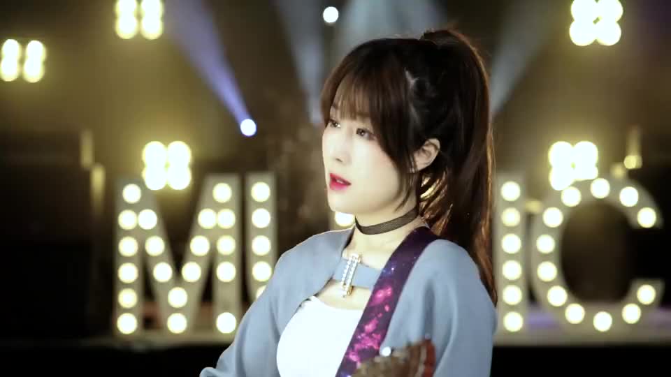 美女粤语翻唱比莉《dear john》,你没听过的版本,一样好听哦!