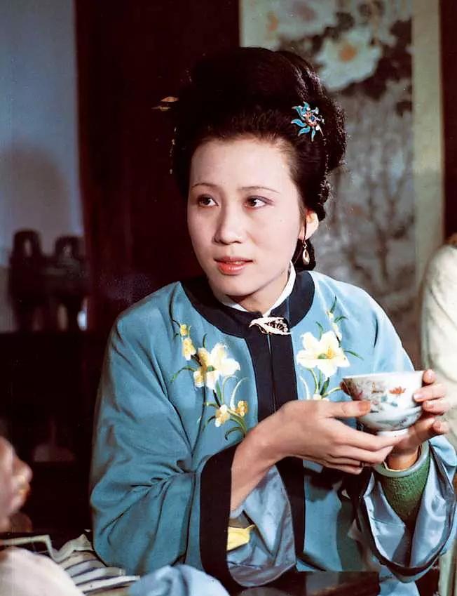 如何评价《红楼梦》里的李纨这个人?__财经头条