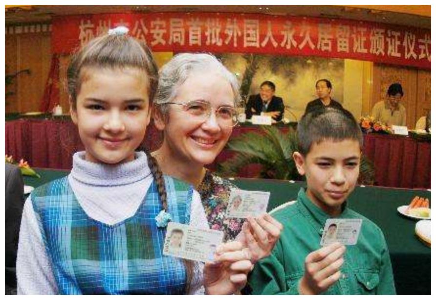 绝不姑息!我国终于正式宣布:将永久性剥夺这3类人的中国国籍!