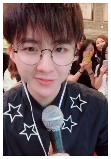 抖音的正能量网红宁哥排第一黑脸v随后她作为唯一女生上榜