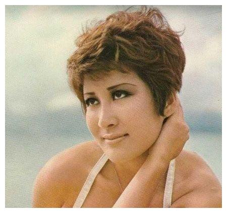 相爱,是第一任"向太",皈依佛门40多年|丁佩|李小龙|向华强_新浪新闻