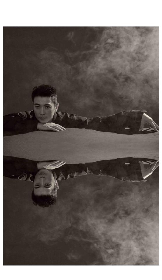 保剑锋《俊仕》杂志秋季时尚照片曝光 复古质感展现时尚魅力