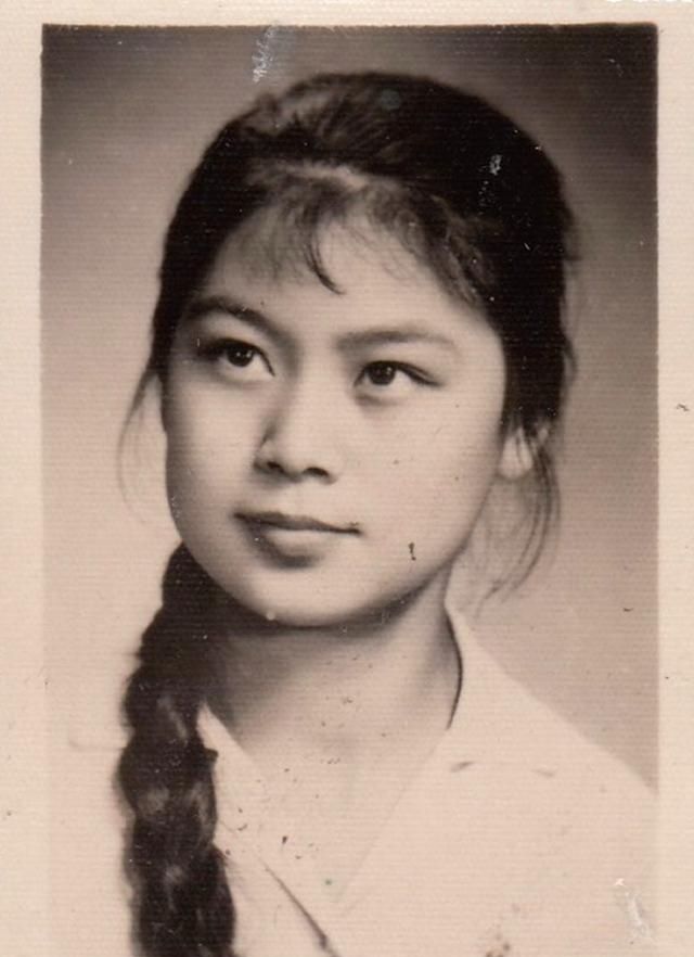 我们奶奶年轻时照片和她们那个时代的宣传画_高清图集_新浪网