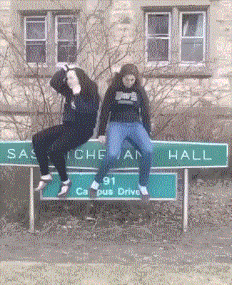 女友新买的裤子非要问我好不好看，我看完顿时感觉好饿啊哈哈哈哈休闲区蓝鸢梦想 - Www.slyday.coM