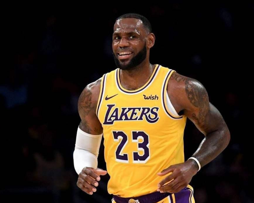 伟大的詹姆斯！若现在退役，这五项纪录后辈只能仰望，无法超越休闲区蓝鸢梦想 - Www.slyday.coM