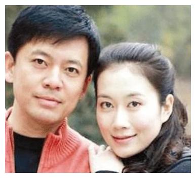 一级演员何政军,隐藏28年妻子是我们熟悉的她,怪不得不愿公开