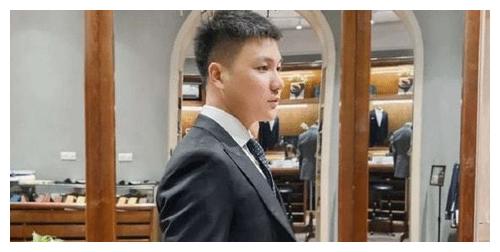 ks官方颁奖典礼安九老公熊猫领奖阿宇直言两次分手被喷到退网