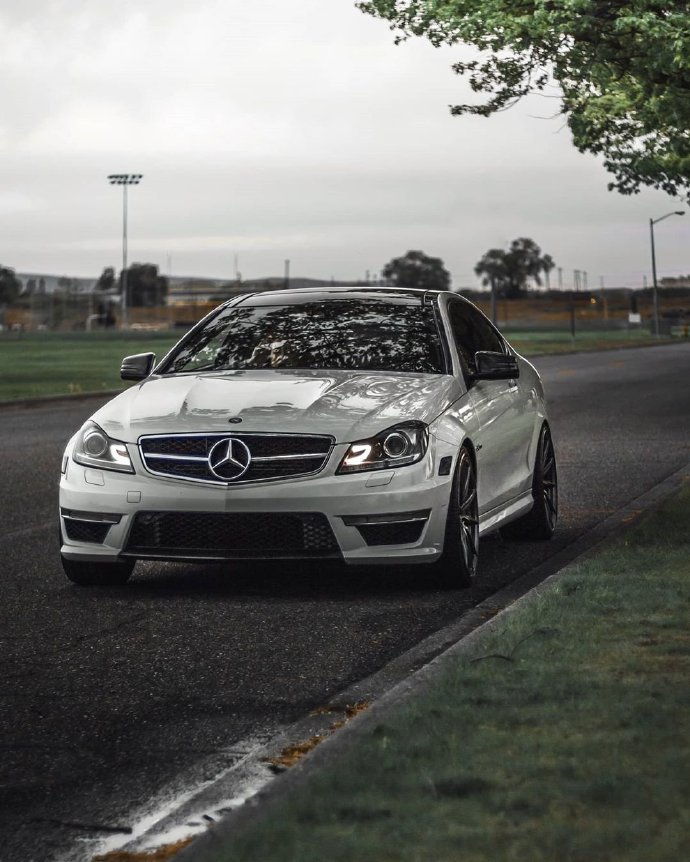 奔驰w204 c63 coupe amg