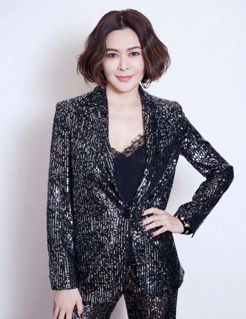 58岁关之琳近照曝光脱离了滤镜修图之后连女神也显老态了