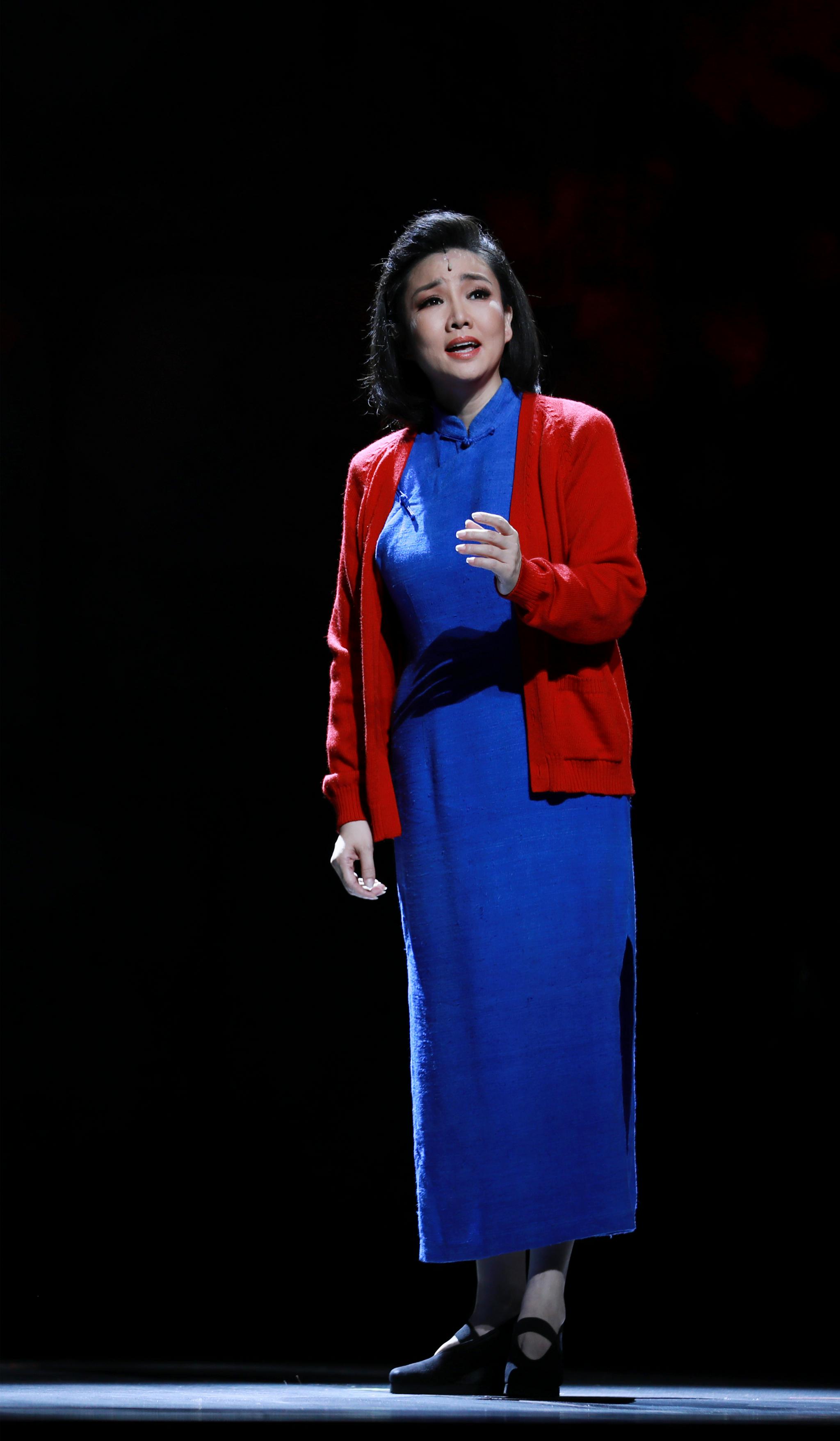 视死如归,又不失感情细腻的"巾帼不让须眉"的江姐,还是在中国原创歌剧