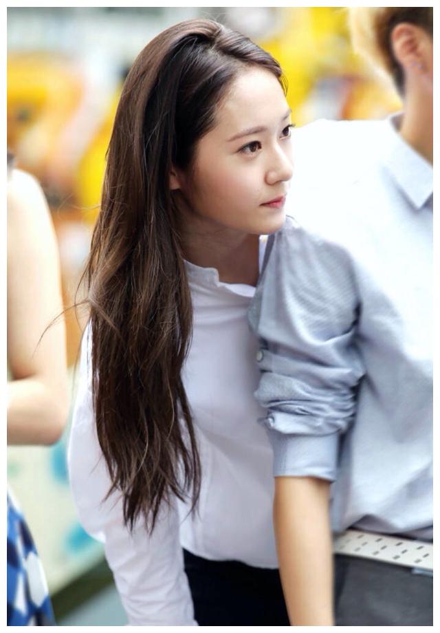 郑秀晶|王一博|张艺兴_新浪新闻