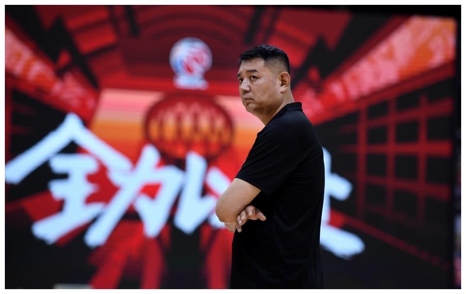 朱荣振有多幸运去年巩晓彬给他开小灶今年韩德君或传他衣钵