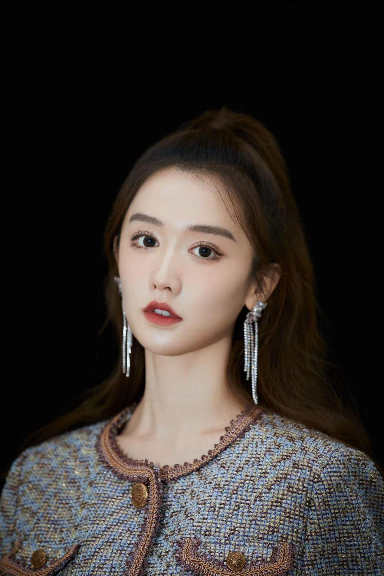 明星大咖汇毛娜能得到观众的认可是我做演员的动力