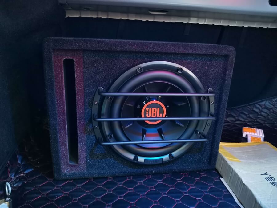 佛山汽车音响改装本田思域升级jbl音响加装四门隔音