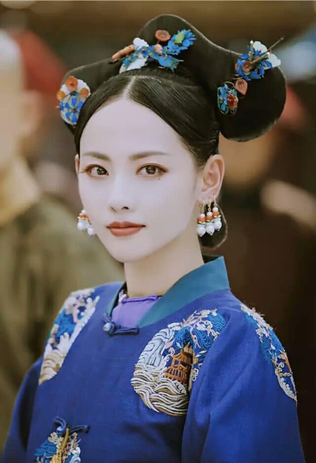 张嘉倪古装剧虽然多,可最美的角色还是在《还珠格格》中