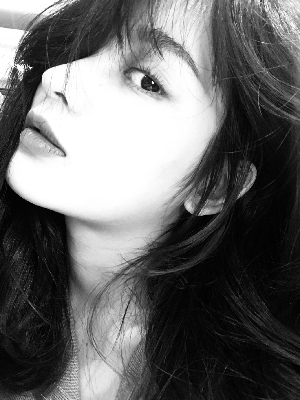 美女演员王一菲迷人写真美照很好看啊_高清图集_新浪网