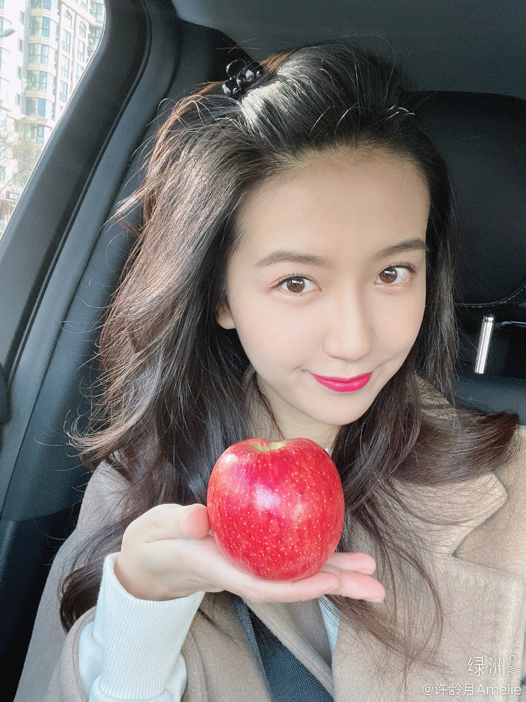 美女演员许龄月迷人美照好看啊_高清图集_新浪网