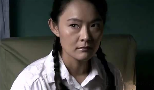 正阳门下:深爱韩春明的三个女人穿越到古代,她逆袭成最美娇娘!