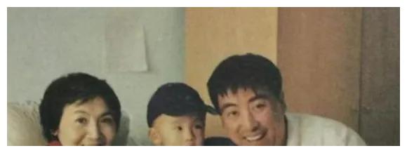 她刚拿到影后就被查出癌症,为生子拒绝化疗,成陈道明一生的痛休闲区蓝鸢梦想 - Www.slyday.coM 她刚拿到影后就被查出癌症,为生子拒绝化疗,成陈道明一生的痛休闲区蓝鸢梦想 - Www.slyday.coM