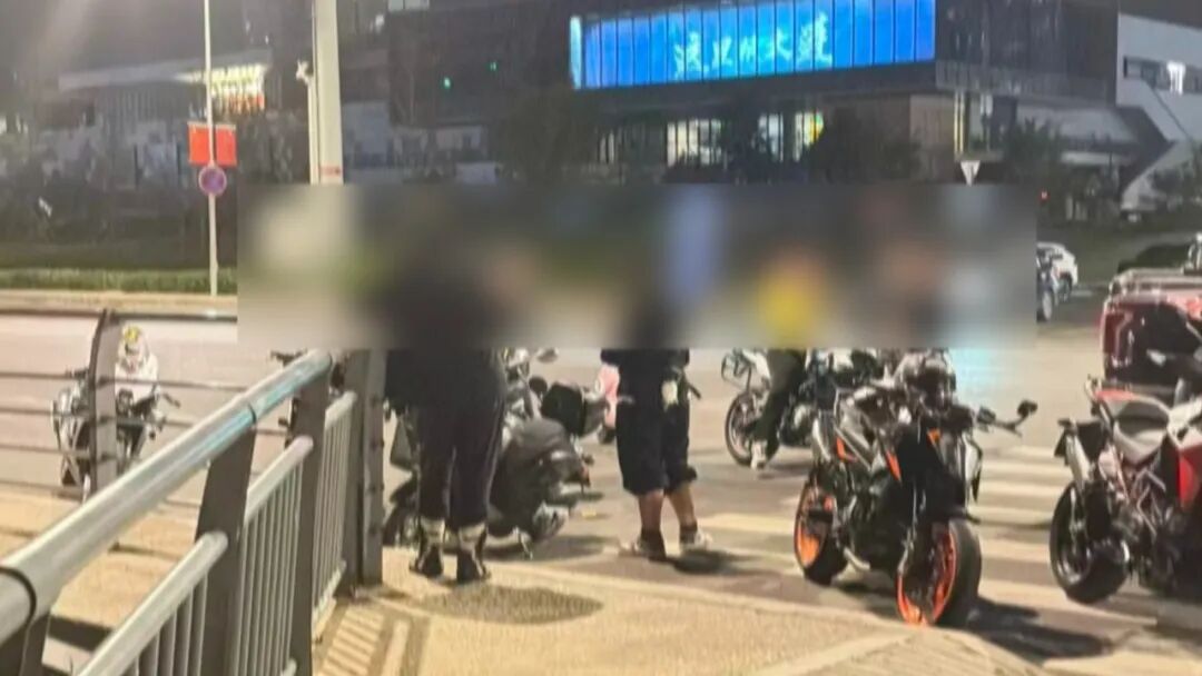 摩托车炸街扰民 大连警方出动无人机查处! 摩托车炸街扰民 大连警方出动无人机查处!