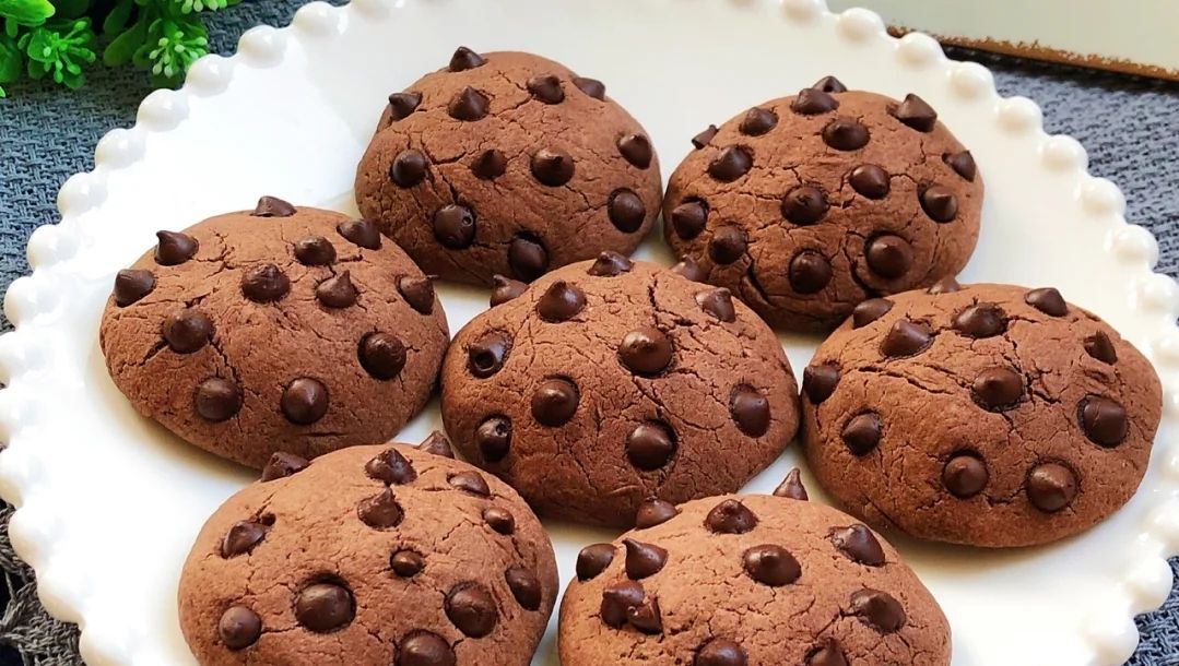 一口就爆浆的流心巧克力曲奇饼,吃一次就上瘾,比趣多多好吃百倍_高清