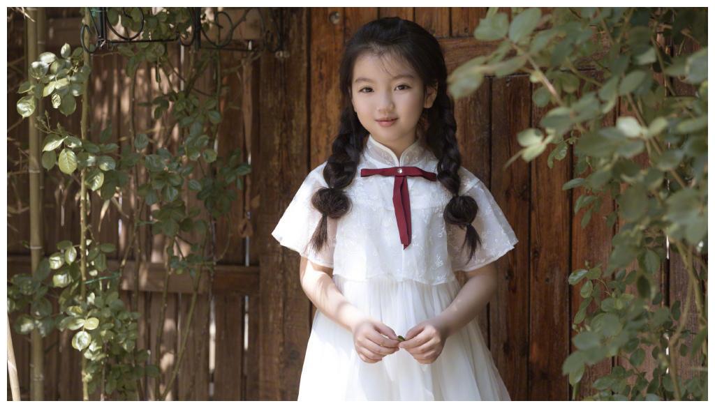 爸爸去哪4阿拉蕾小童星长大了8岁就美成小仙女像童话公主