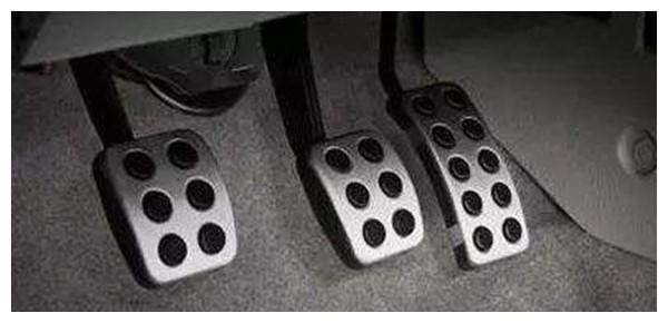 先离合后刹车是大忌