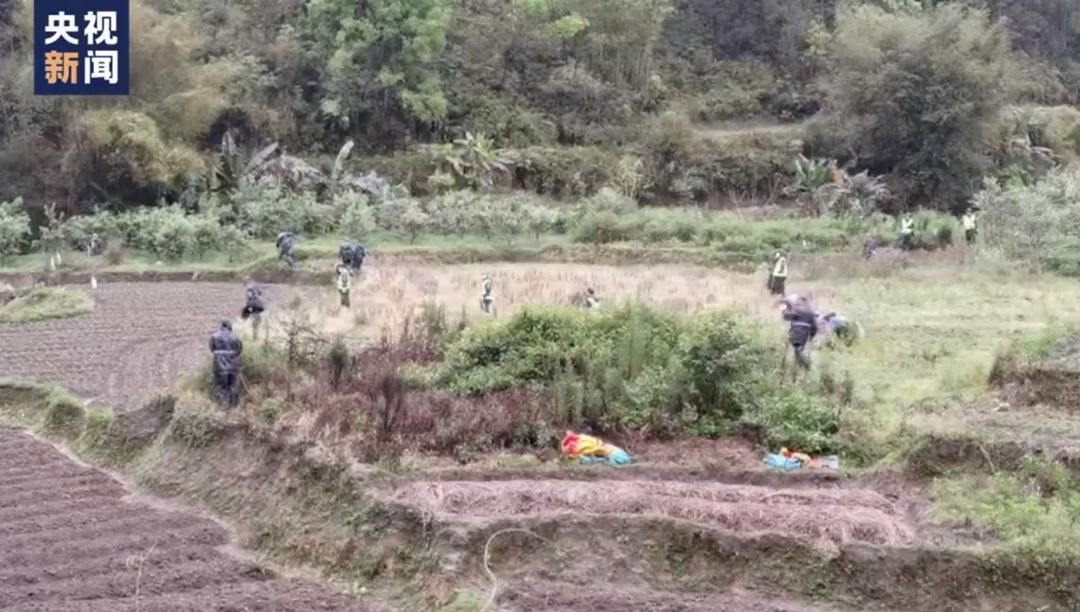 东航空难现场搜索区域扩大超10倍,第2个黑匣子信号发射器或受损休闲区蓝鸢梦想 - Www.slyday.coM 东航空难现场搜索区域扩大超10倍,第2个黑匣子信号发射器或受损休闲区蓝鸢梦想 - Www.slyday.coM