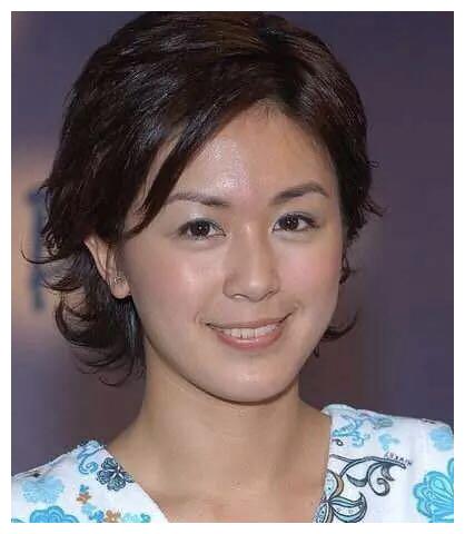 a 微关系 她的关注(61) 新浪看点 _记忆储藏馆 可可不剧荒 易学明