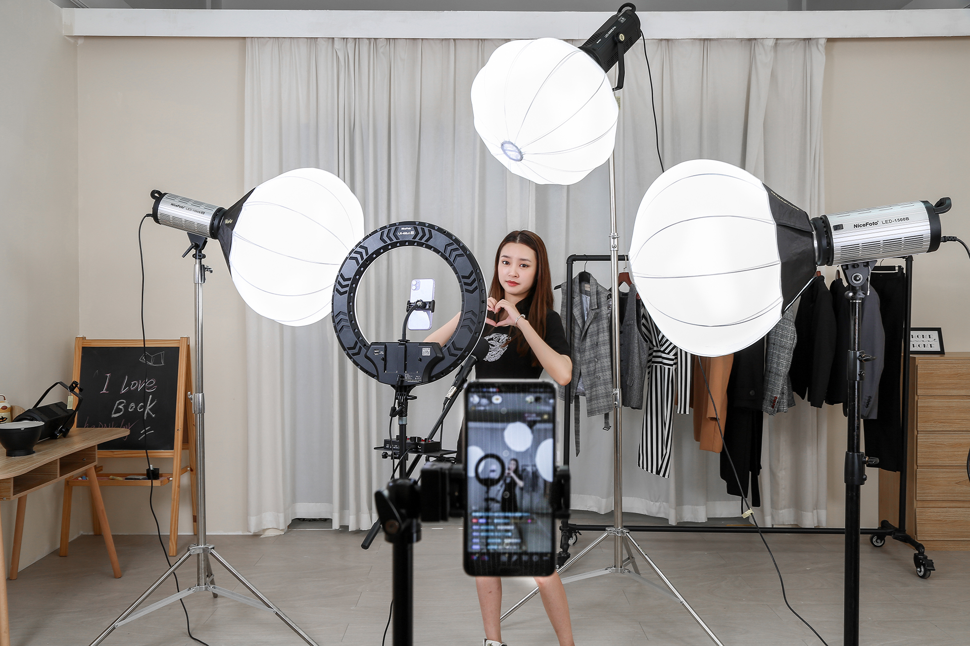 中小型服装直播间箱包直播间家电食品直播间都适用的布光方案