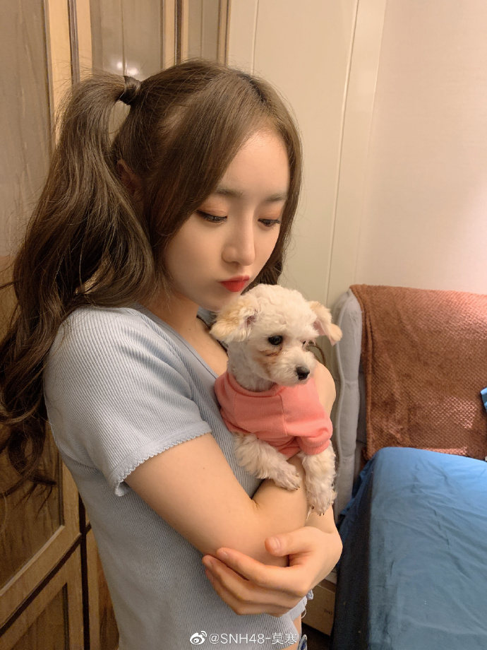 偶像美少女snh48-莫寒迷人可爱美照欣赏