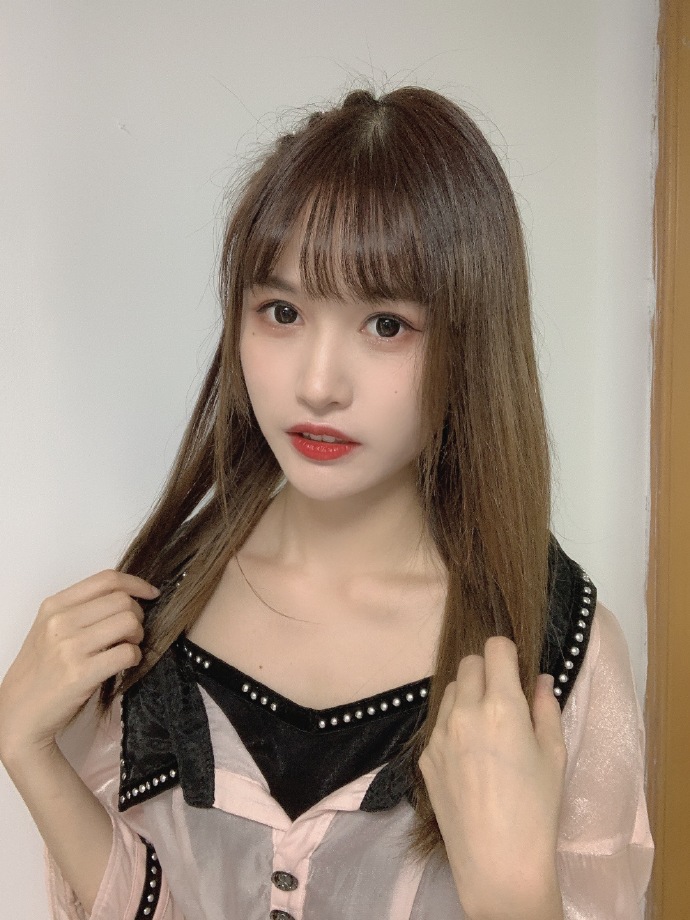 美女歌手gnz48-林嘉佩迷人美照欣赏_高清图集_新浪网