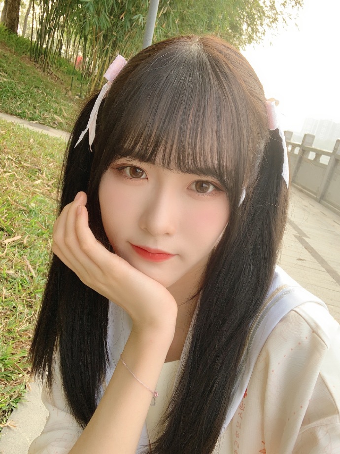 美少女gnz48-王秭歆迷人可爱自拍美照_高清图集_新浪网