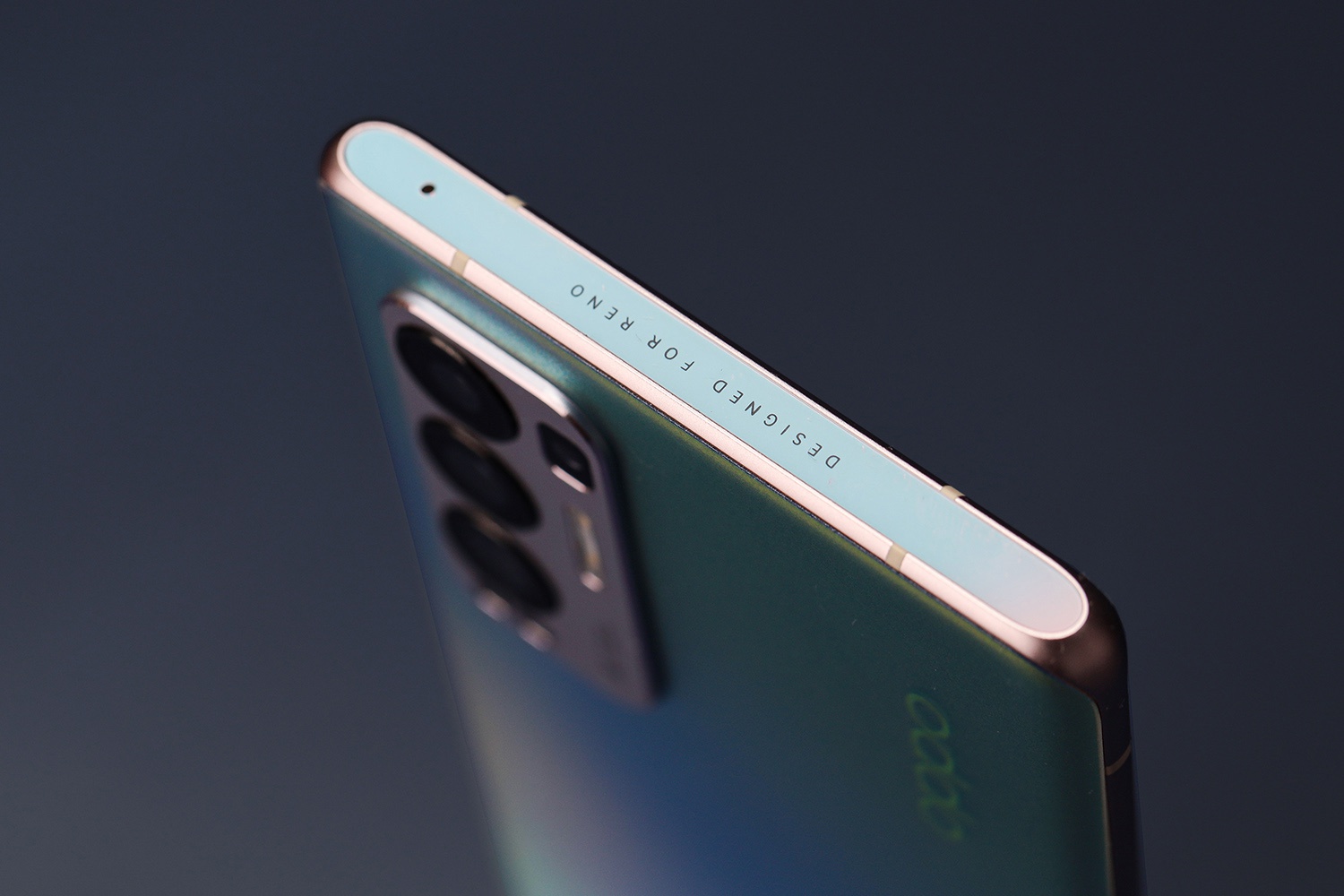 火力全开的超大杯opporeno5pro外观图赏