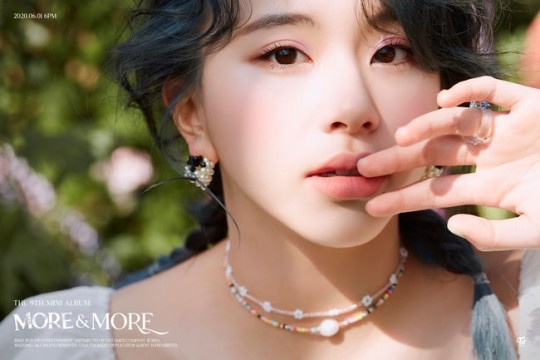 TWICE孙彩瑛第9张迷你专辑《MORE&MORE》概念影片&预告图公开