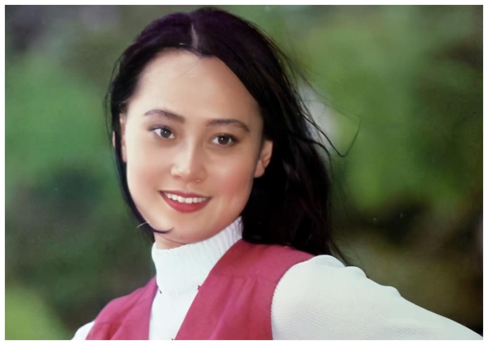 大宋佳嫁大21岁京剧泰斗对方病重离婚大龄拼二胎今儿女双全