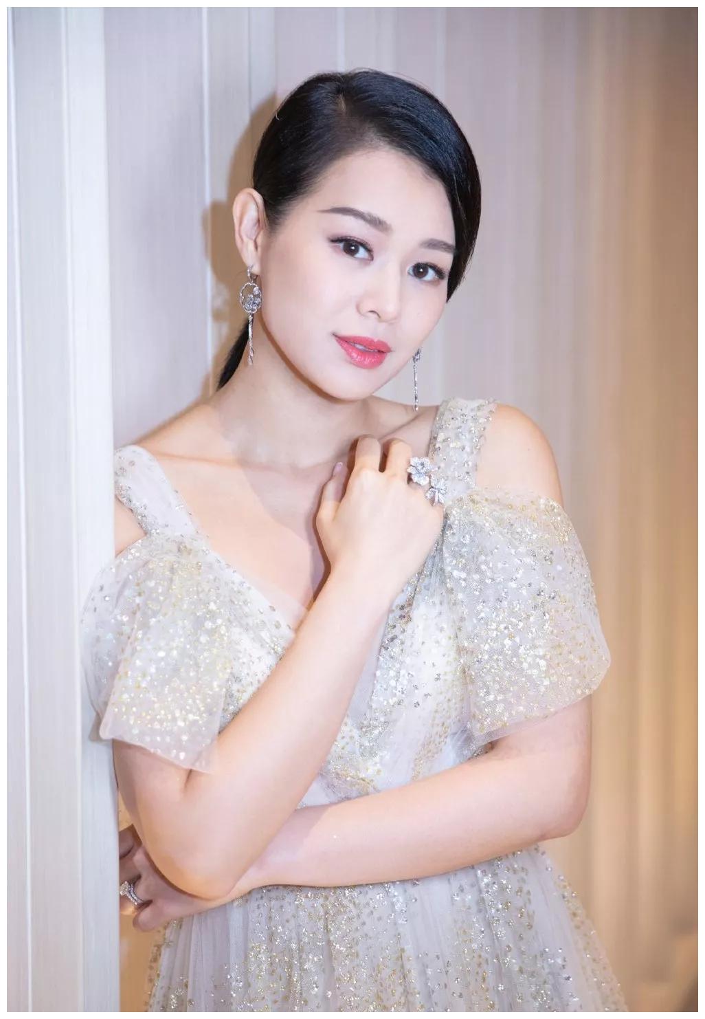 名字中带儿字的女明星除了宋祖儿你还知道谁呢