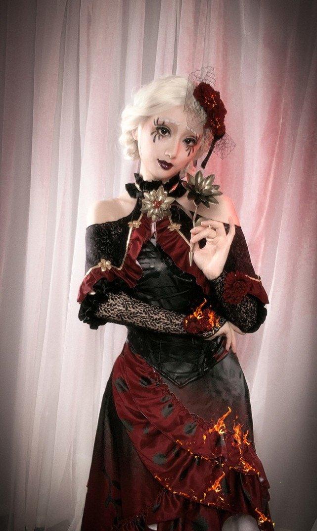 第五人格浴火绯花cosplay正片