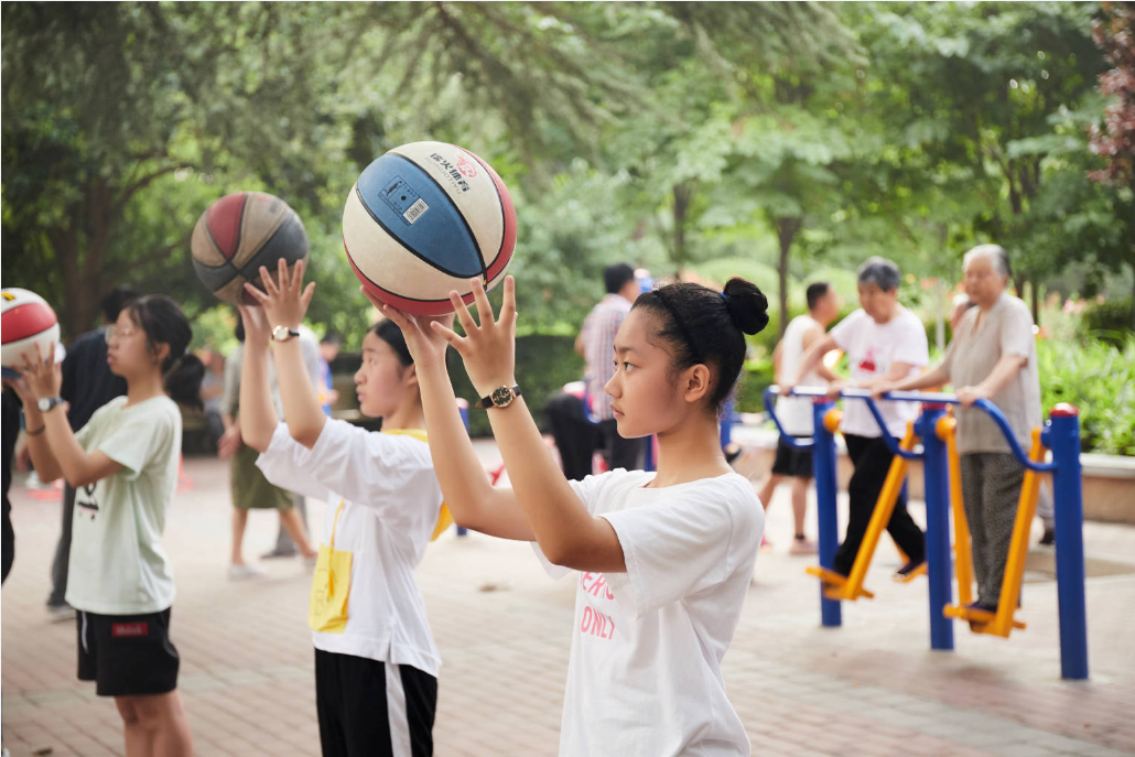 每天释放160万微粒,或进入婴儿大脑,聚丙烯塑料奶...