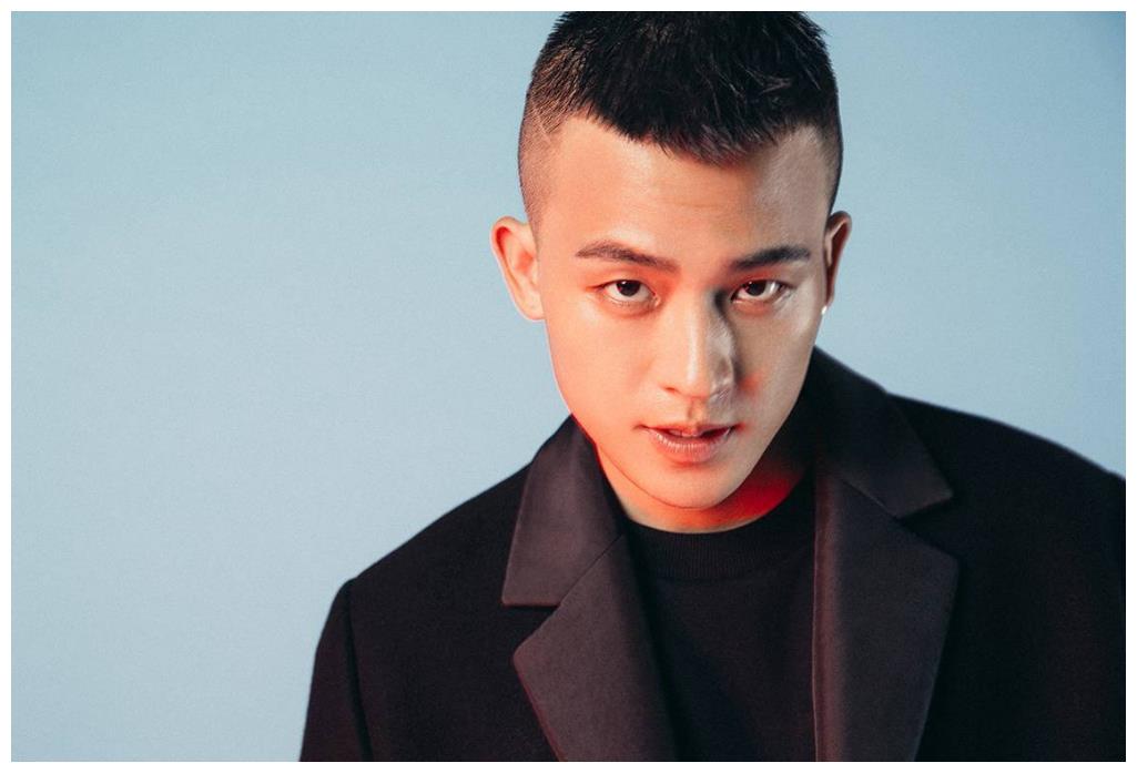 《黑白禁区》未播完,欧豪又一部刑侦剧来袭,看到女主果断追剧