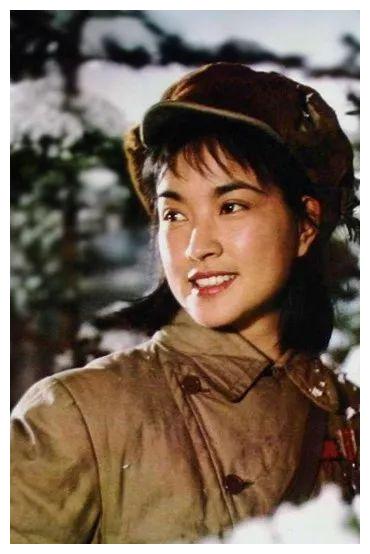 盘点刘晓庆80年代最经典的十二个角色演齐工农兵学商一个都