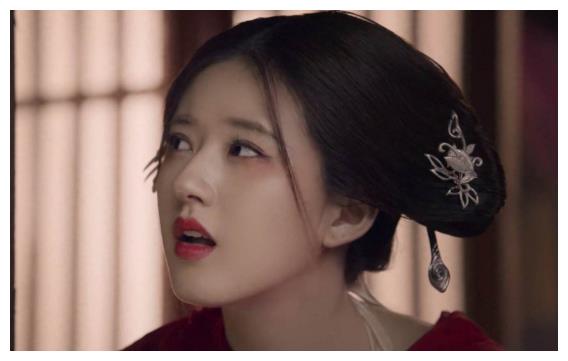 《传闻中的陈芊芊》花垣城城主的偏心,早就可以从三姐妹府邸名称