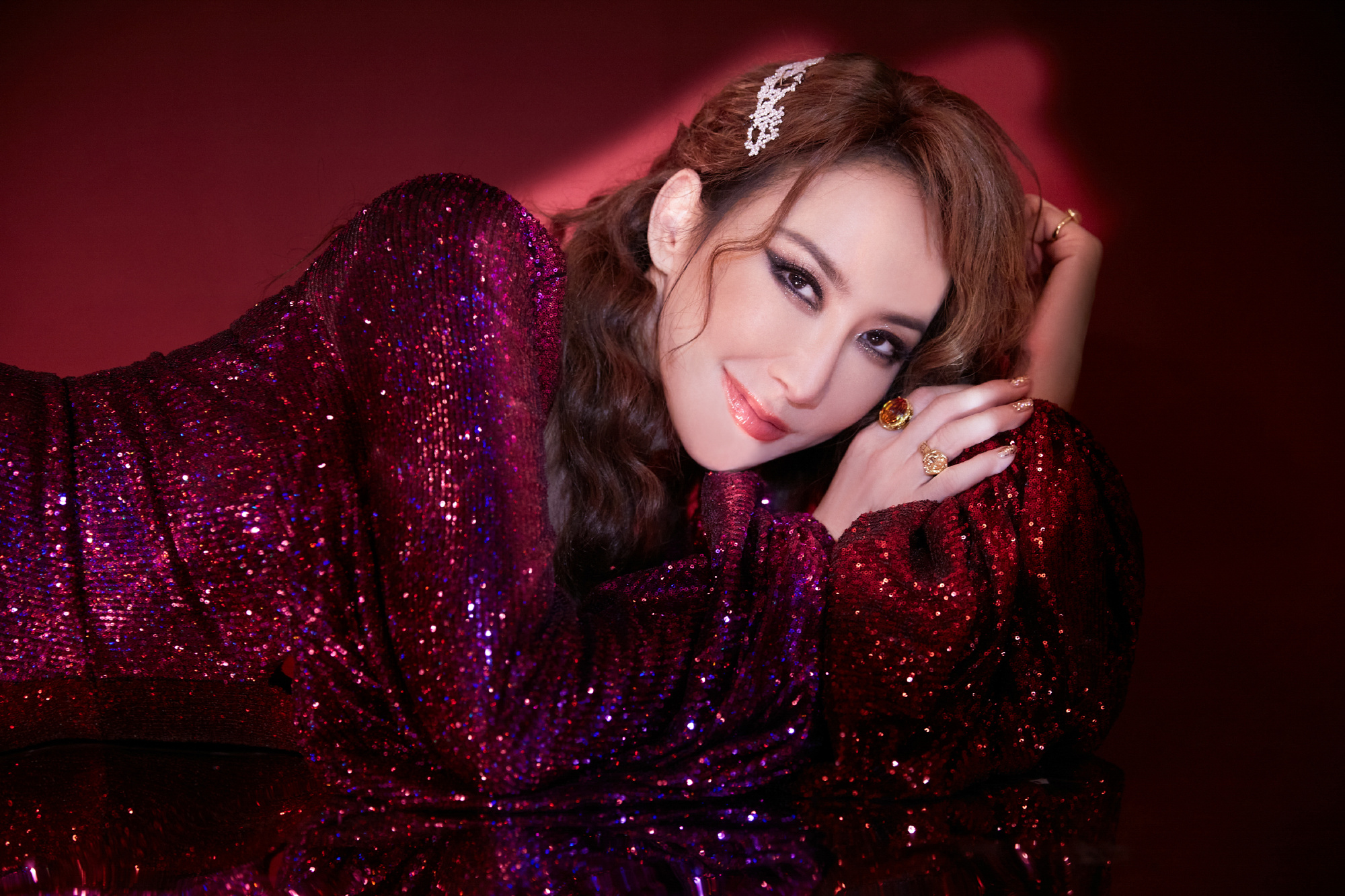 李玟最新个人舞台图释出,一首《真的想见你》被姐姐狙心了_高清图集