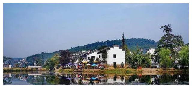 江苏安徽各省人均gdp_解码GDP三季报:安徽反超上海,西部多省集体“失速”