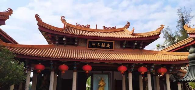 厦门"八大景"中的一个是金鸡亭,即普光寺