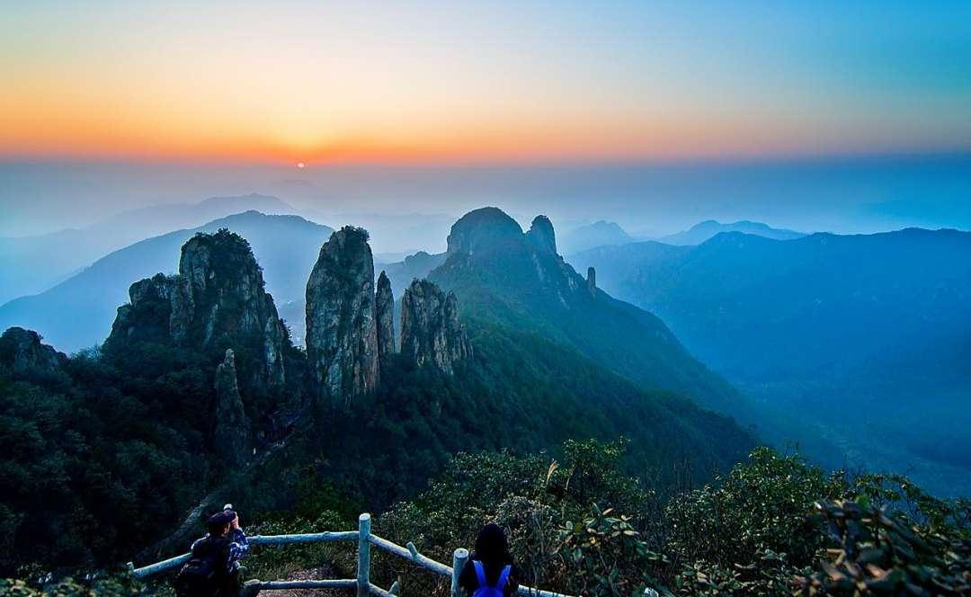 鹧鸪天韵吟仙华山